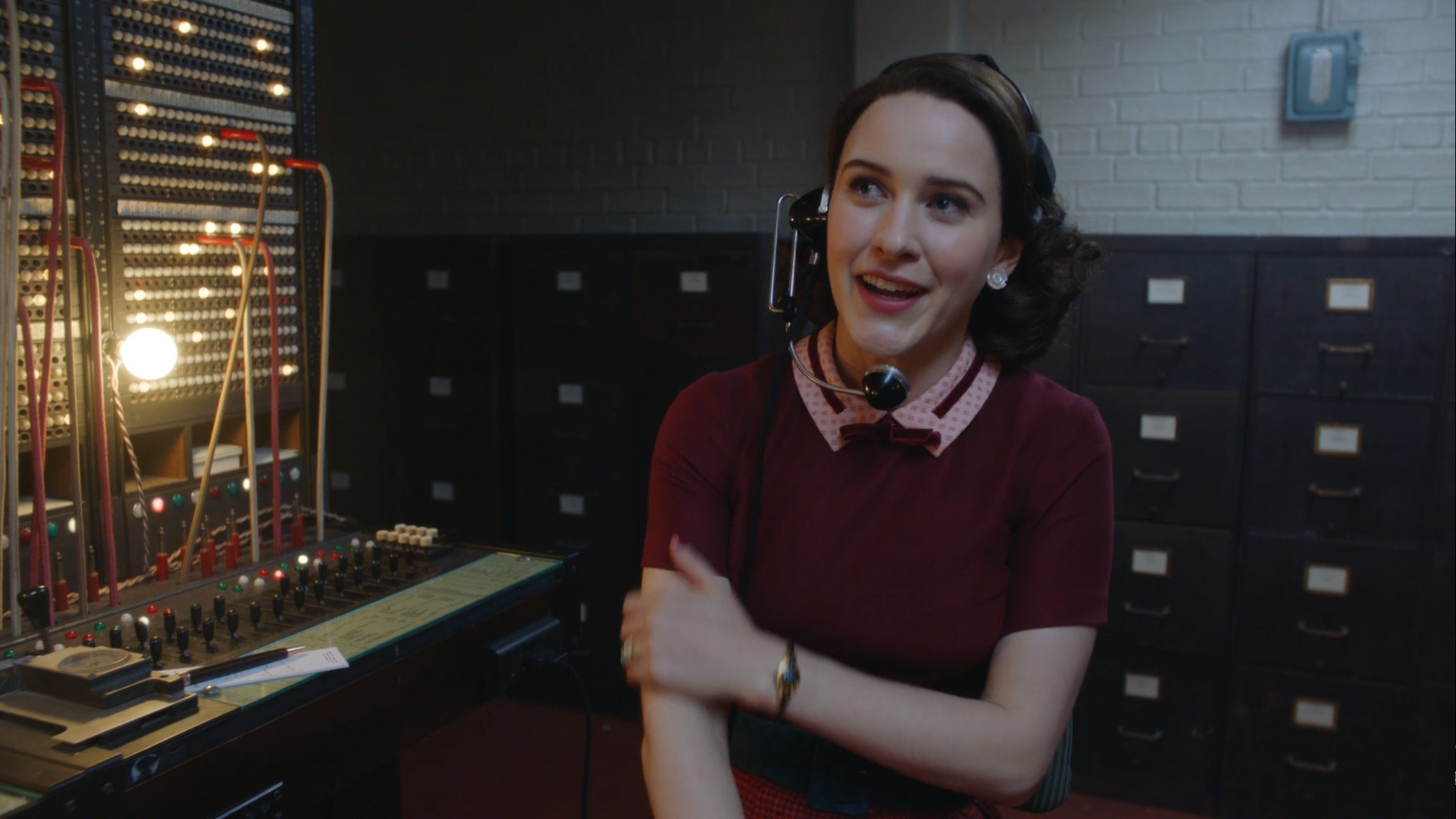 Screenshot from Mrs. Maisel shows Midge at work