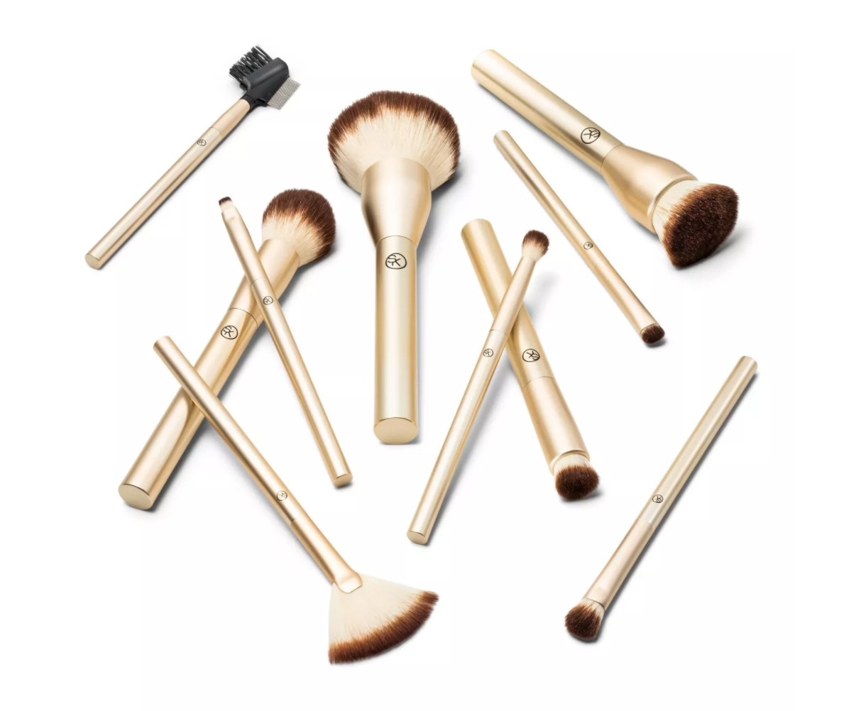 the makeup brush collection