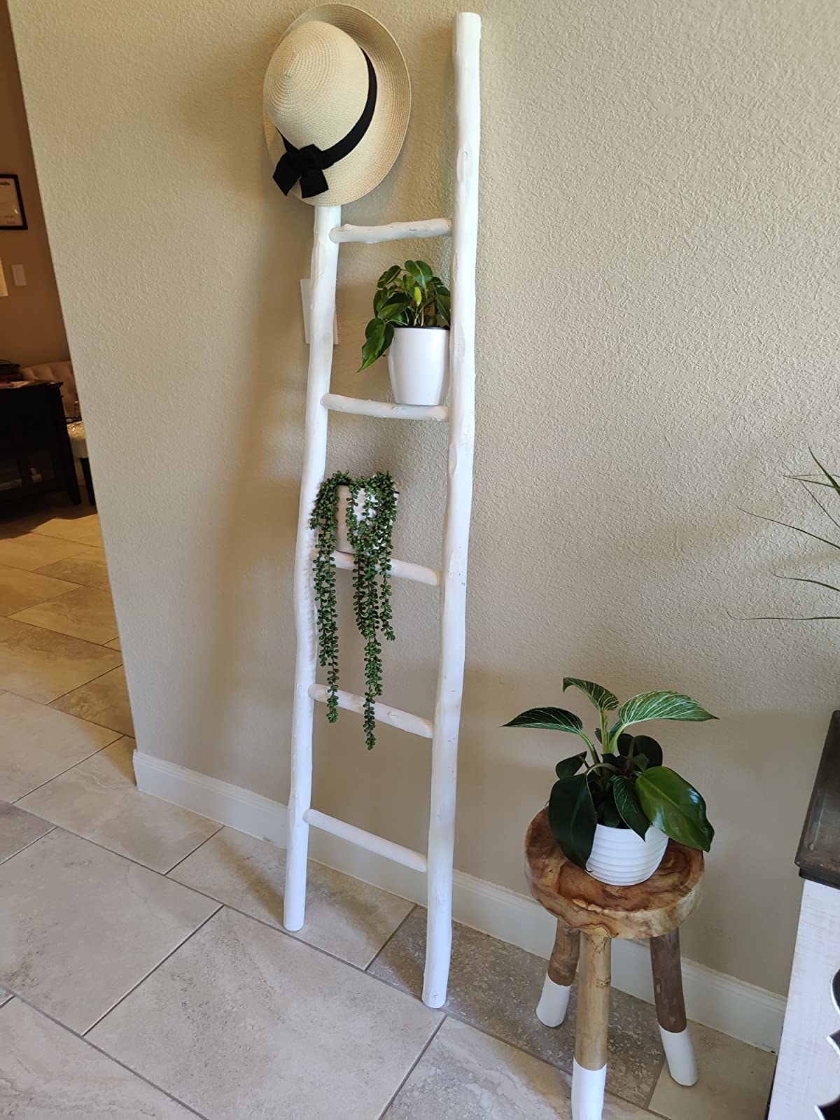 Reviewer's photo of the blanket ladder in the color White