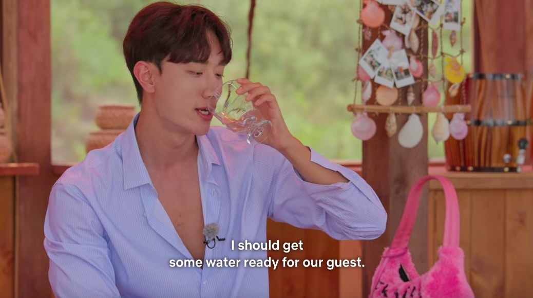 Hyeon-joong says &quot;I should get some water ready for our guest&quot;