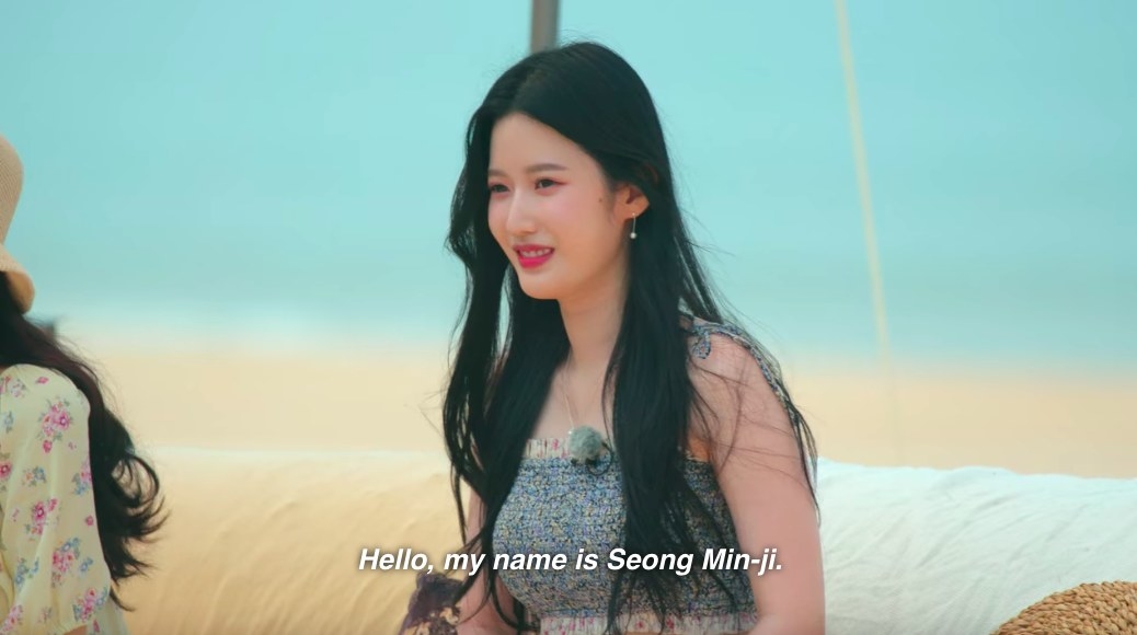 A girl smiles and introduces herself saying &quot;Hello, my name is Seong Min-ji&quot;