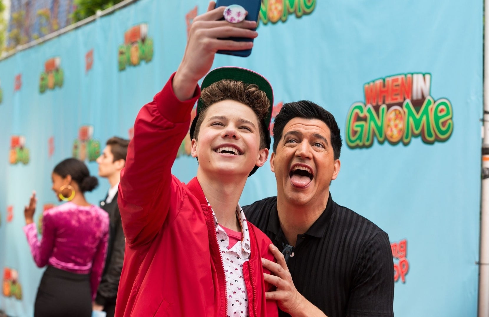 Case Walker takes a selfie with Ken Marino