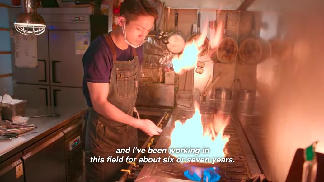 Se-hoon cooks over an open flame