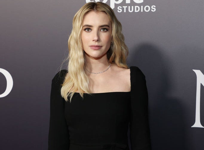 Emma Roberts posing on a red carpet