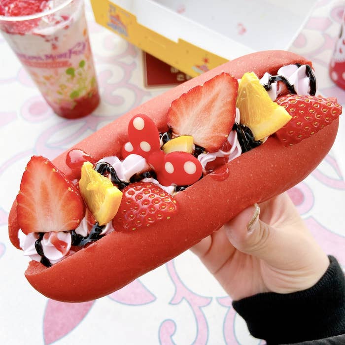 ディズニーランドの 限定セット が可愛すぎ これゲットするためだけに行きたいレベルだわ