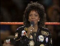 Gladys Knight singing at WWE event