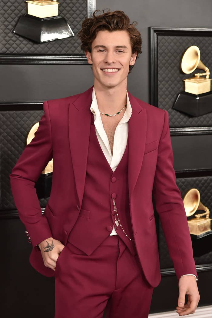 Shawn in an open suit at the Grammys
