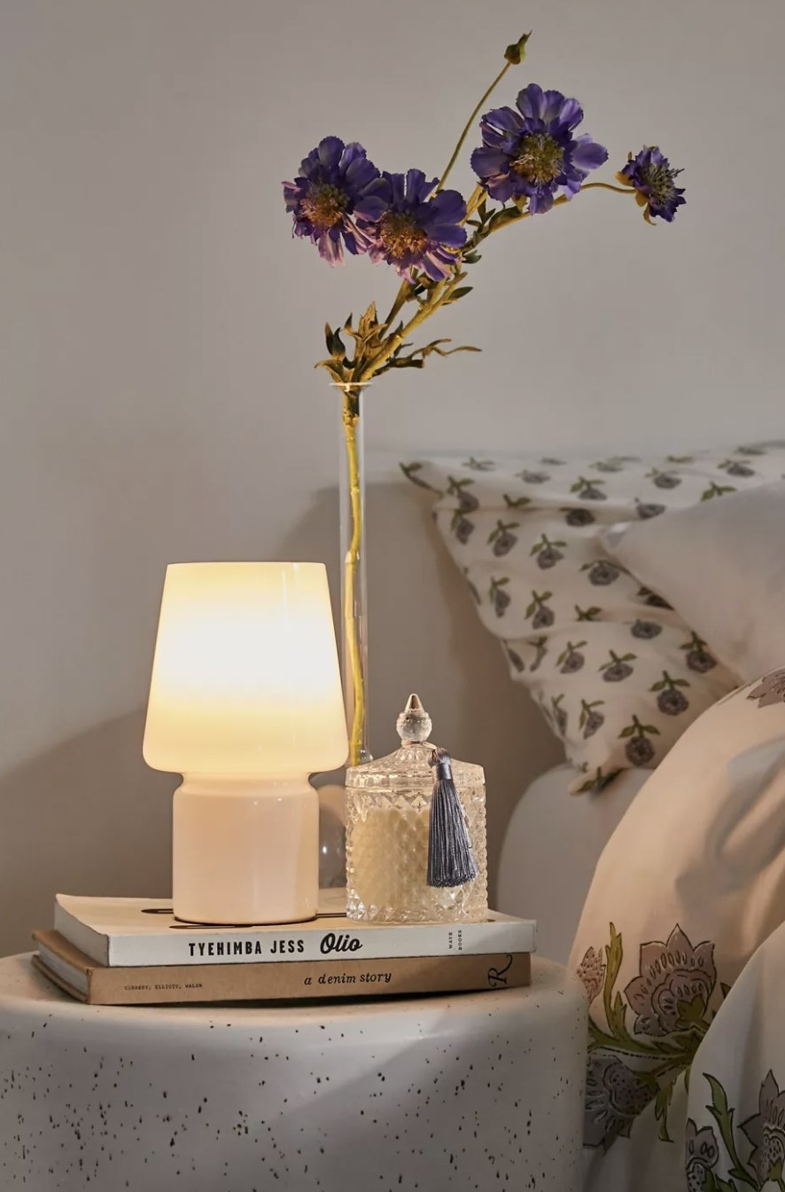 bright table lamp for dark room