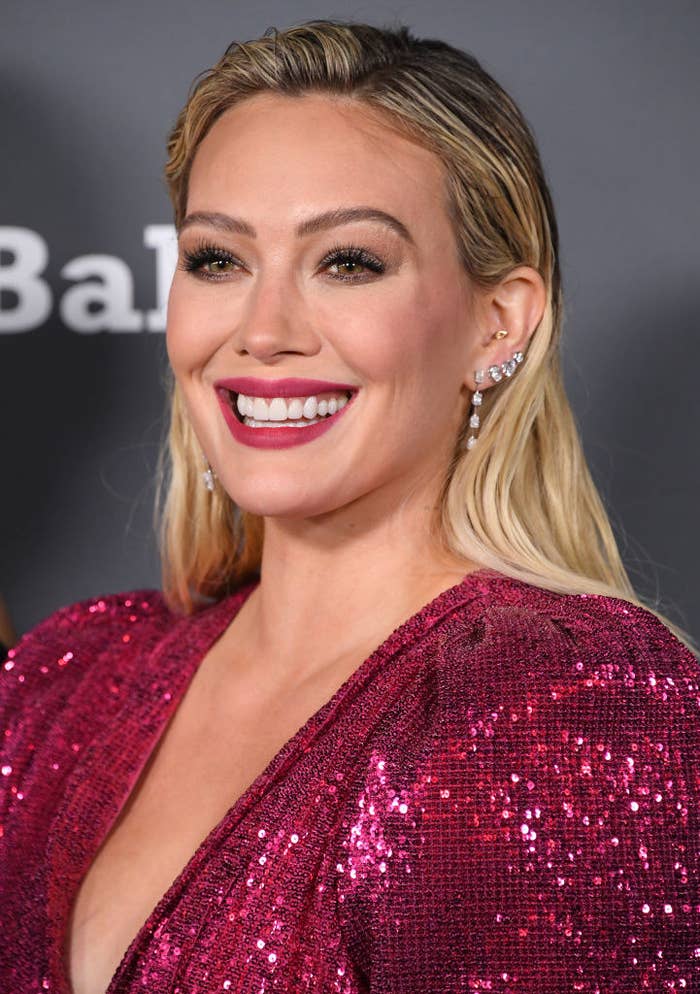 Hilary Duff arrives at the Baby2Baby 10-Year Gala Presented By Paul Mitchell at Pacific Design Center on November 13, 2021