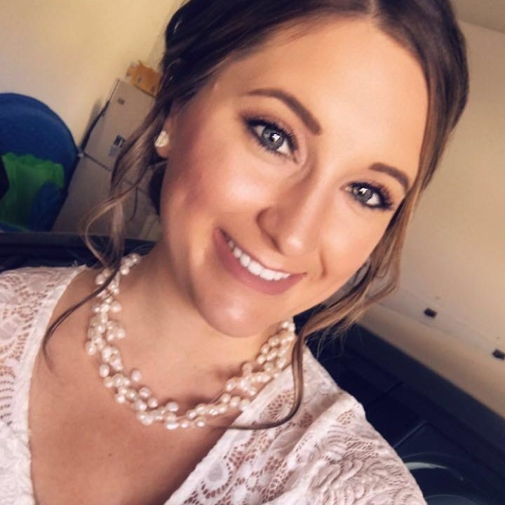 Reviewer wearing the baroque pearl necklace fo their baby shower