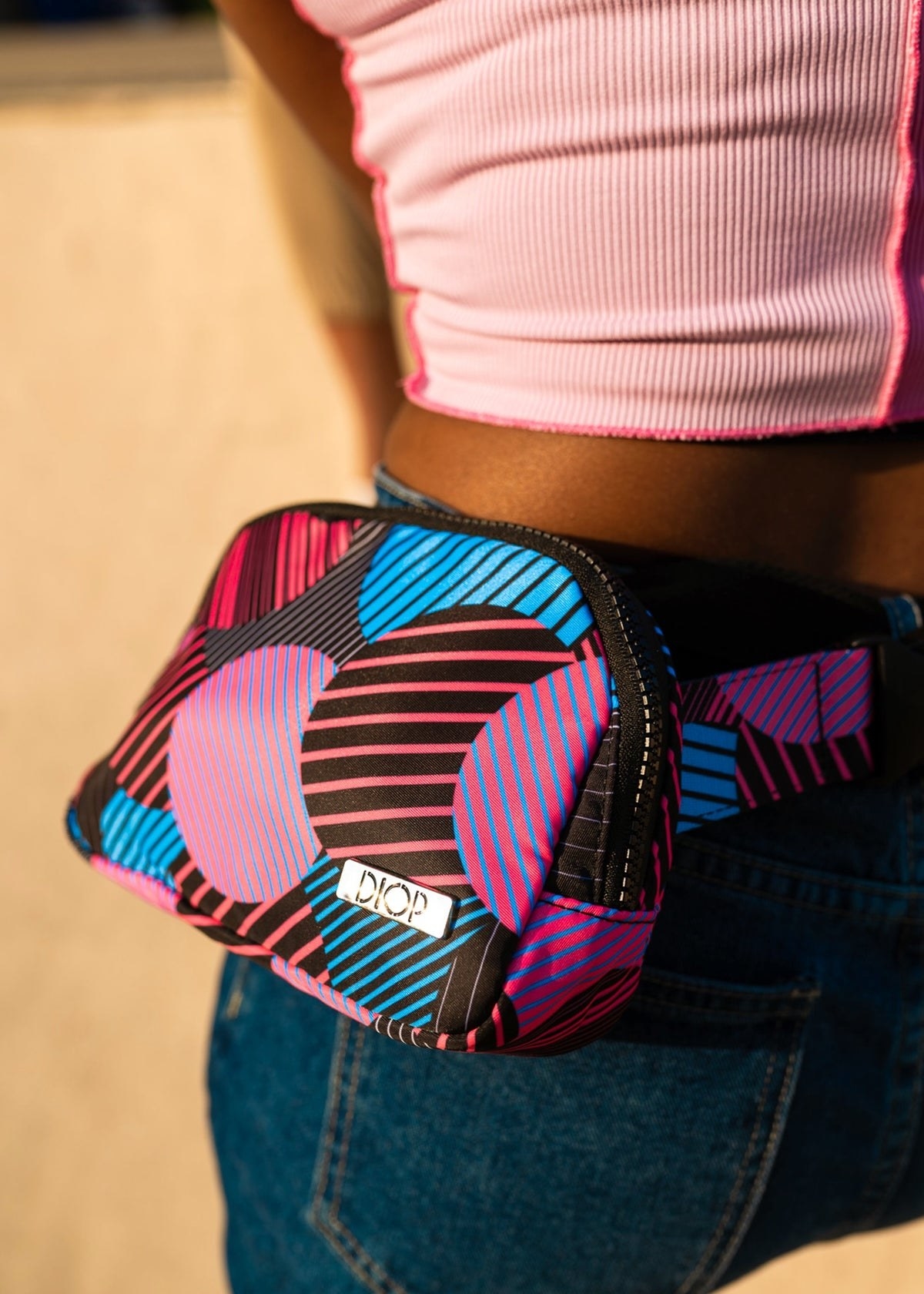 close up of the akira fanny pack on a model