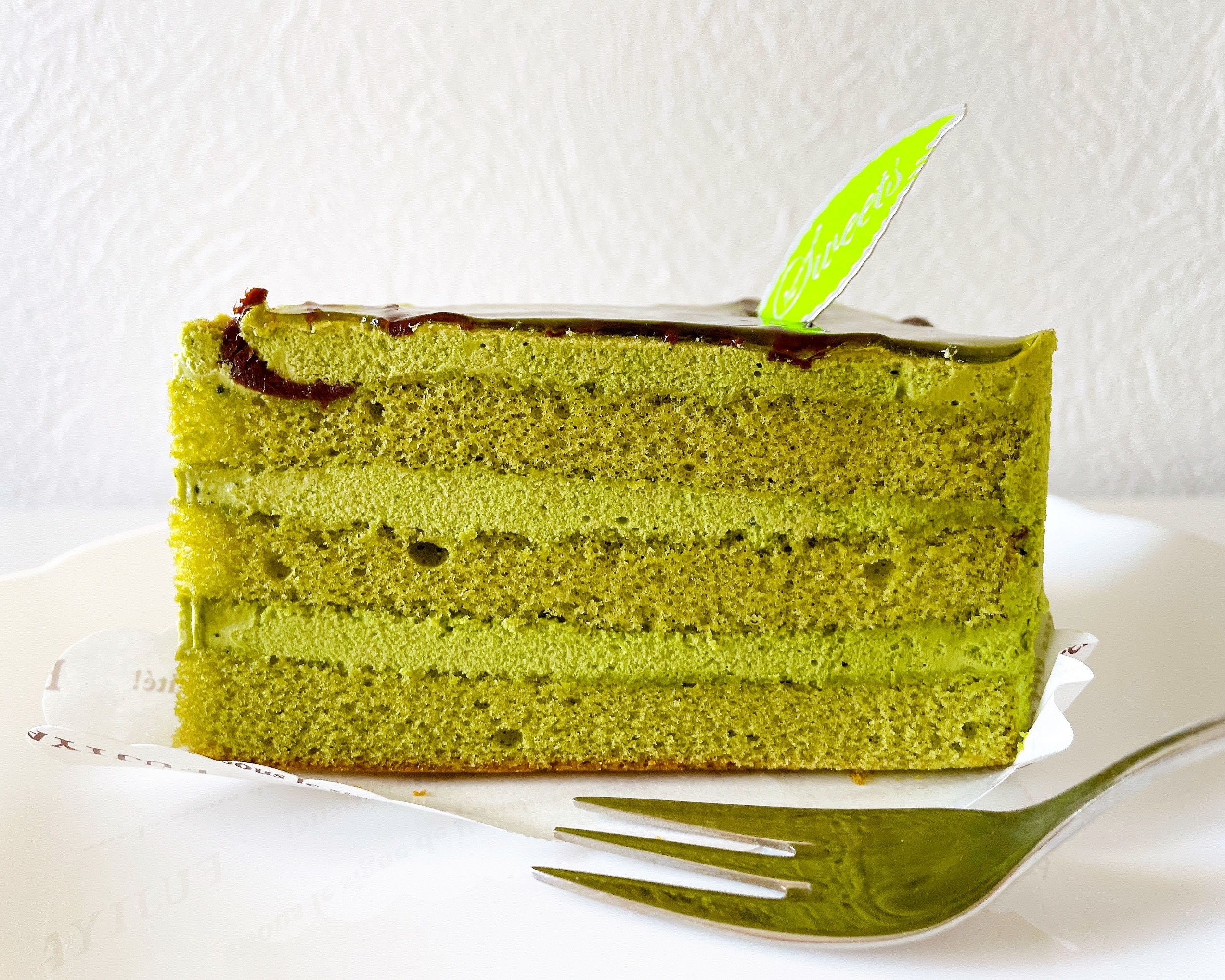 抹茶好きにはたまんない 不二家の 濃厚ふわふわケーキ ウマすぎて疲れが吹っ飛ぶよ 抹茶好きにはたまんない 不二家の 濃厚ふわふわケーキ ウマすぎて疲れが吹っ飛ぶよ