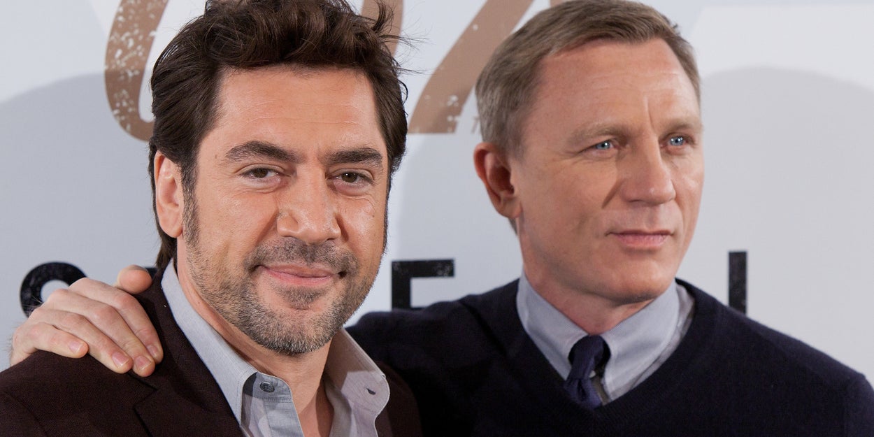 Daniel Craig Bled Through An Entire Video Interview With
Javier Bardem And It Wasn’t Until The Very End That He Was Asked
About It