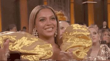 GIF of Beyonce clapping at the Golden Globes