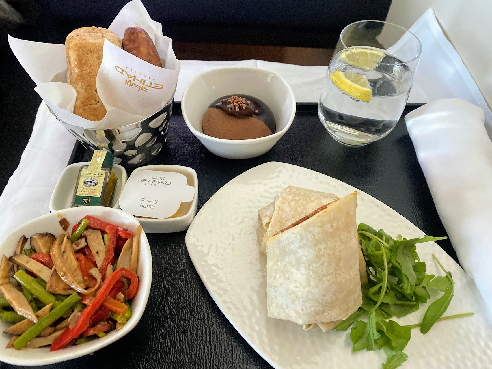 etihad-luxurious-business-class-review