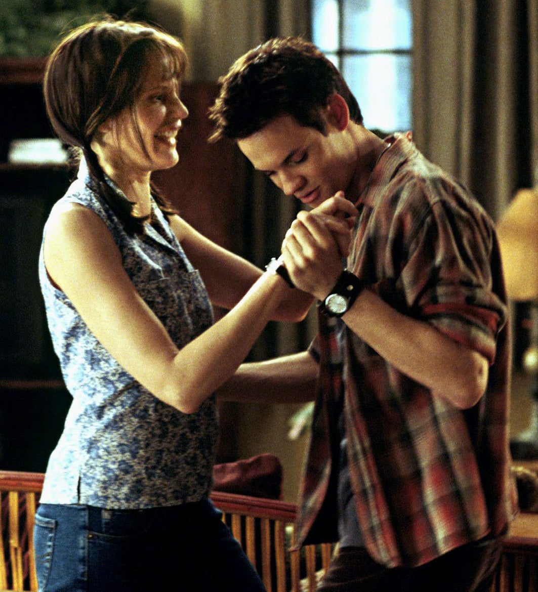 Daryl Hannah and Shane West in A Walk to Remember