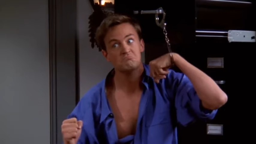 Chandler handcuffed to a filing cabinet after hitting his head with a drawer in &quot;Friends&quot;