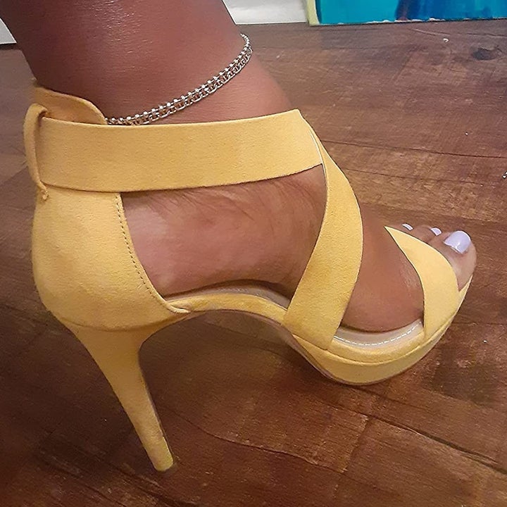 pointed platform shoes