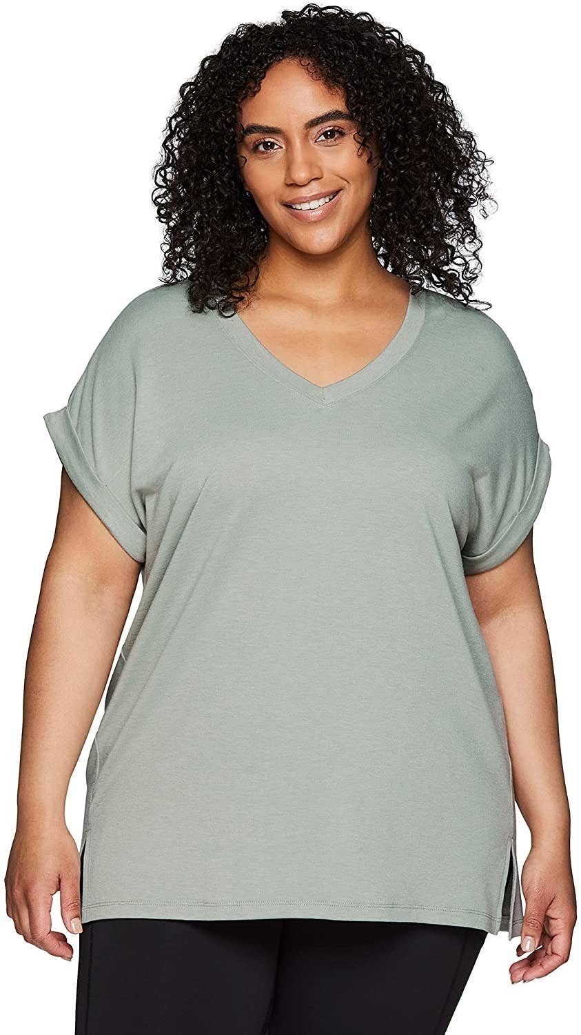 10 Cute Plus Size Workout Clothes - My Curves And Curls  Sporty outfits, Plus  size sportswear, Plus size womens clothing