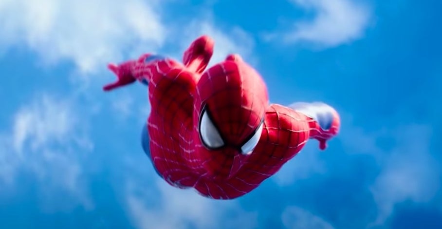 Spider-Man skydiving in &quot;The Amazing Spider-Man 2&quot;