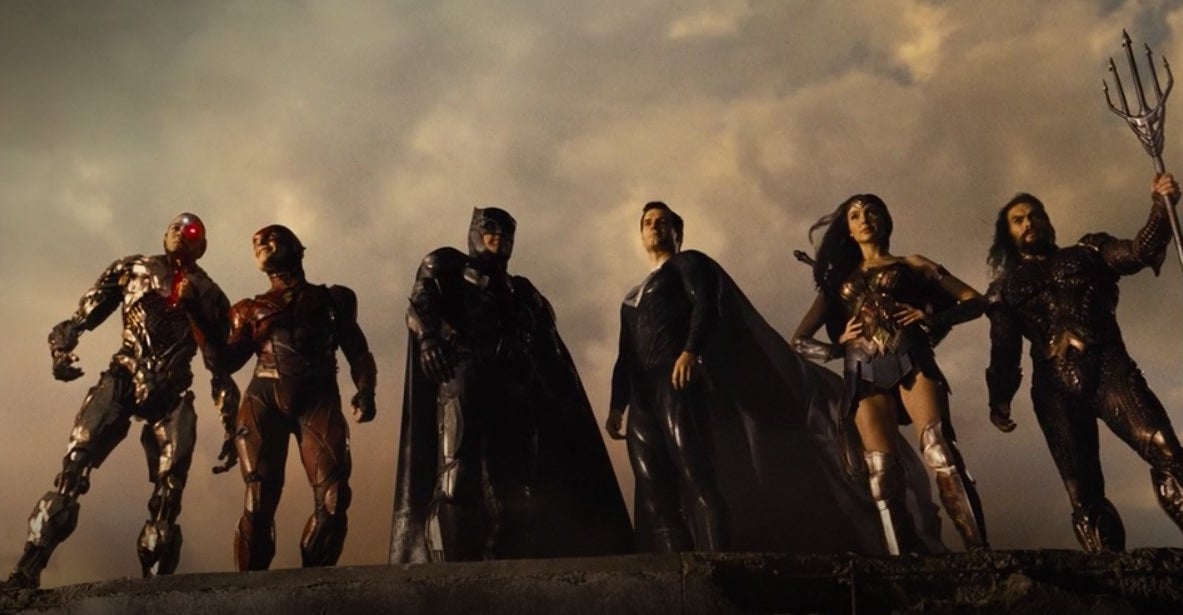 The Justice League standing on top of a nuclear cooling tower in &quot;Zack Snyder&#x27;s Justice League&quot;