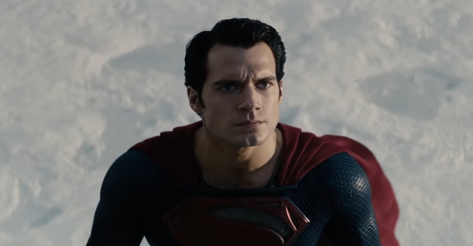 Superman standing in the Antarctic, looking up at the sky, in &quot;Man of Steel&quot;