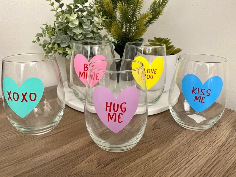 Five candy heart stemless wine glasses