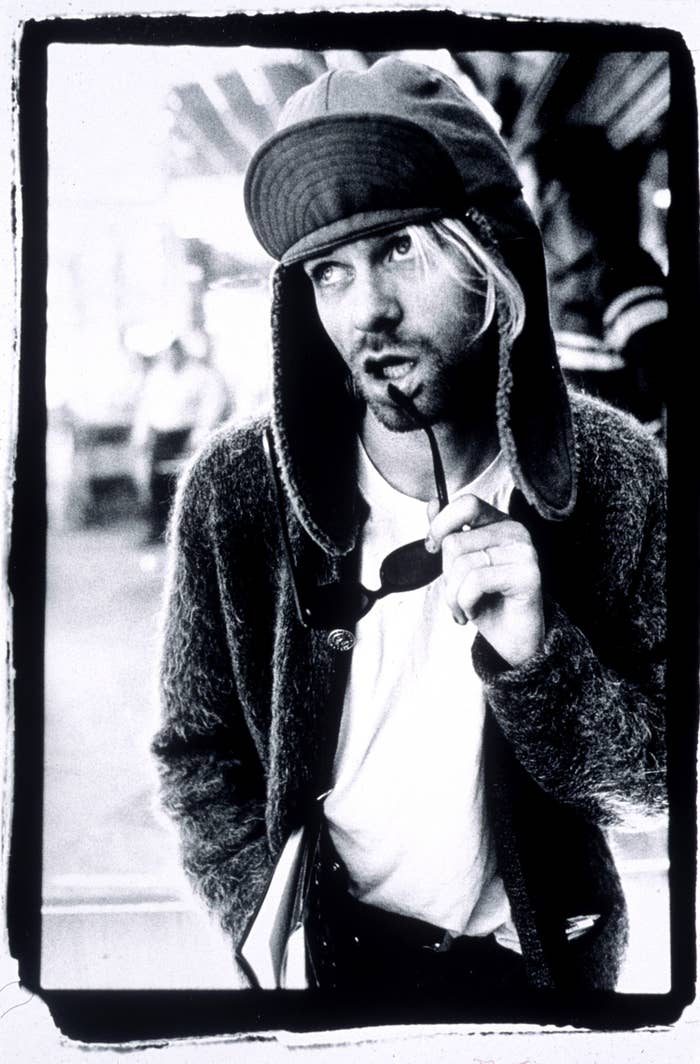 Kurt Cobain of Nirvana 1993 glasses and hat