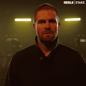 Stephen Amell in
