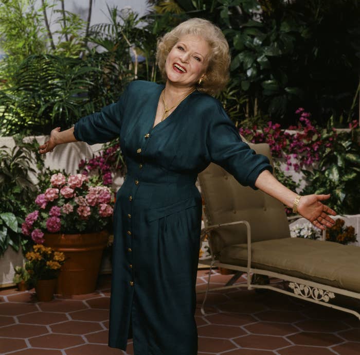 Betty White as Rose Nylund on set for Season 5 of