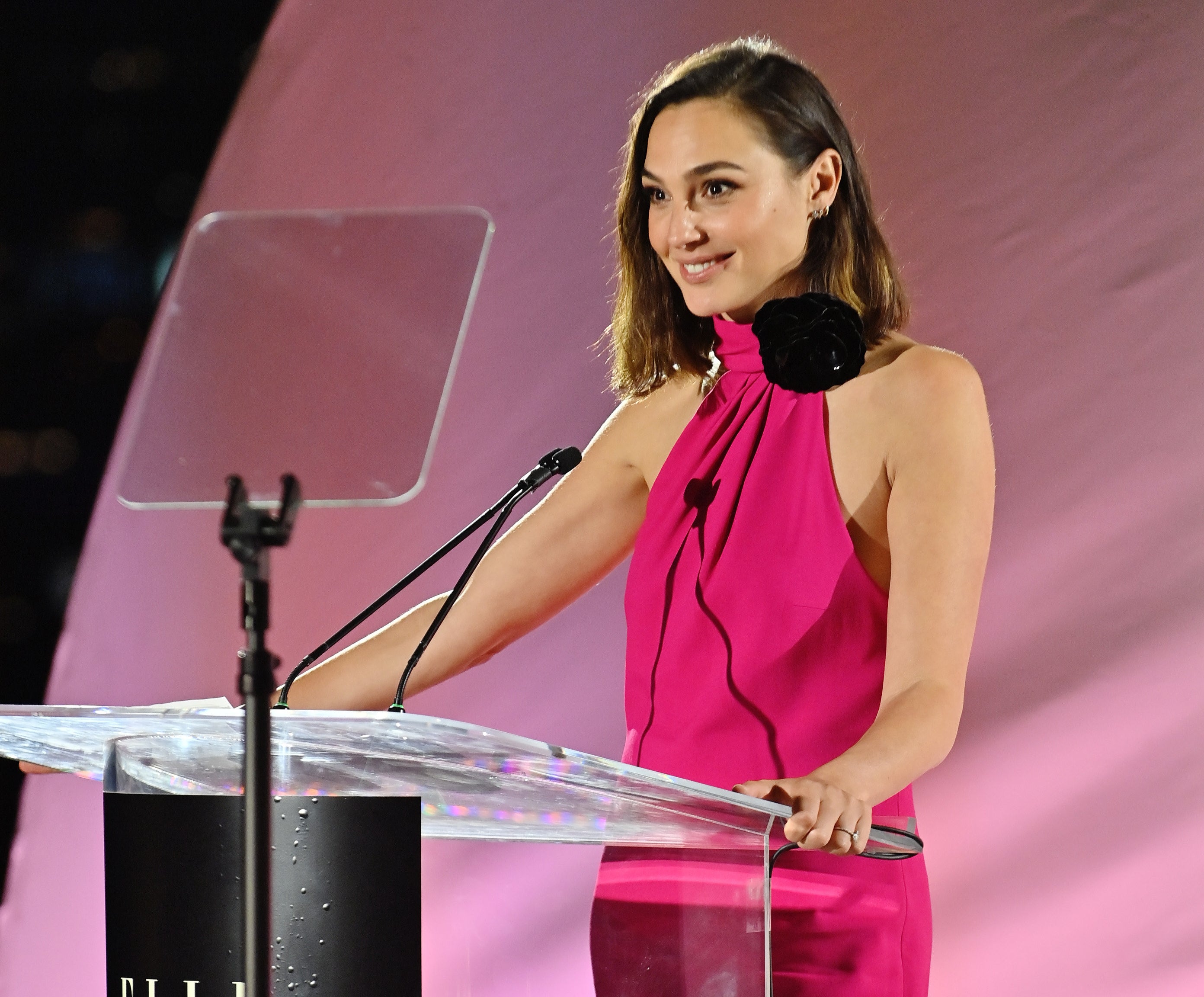 Gal speaks on stage at the Elle event