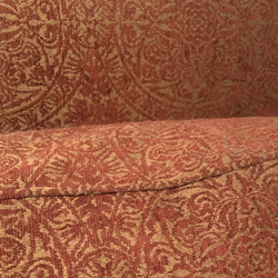 the same cushion after using the vacuum, now clean and clearly more vibrant