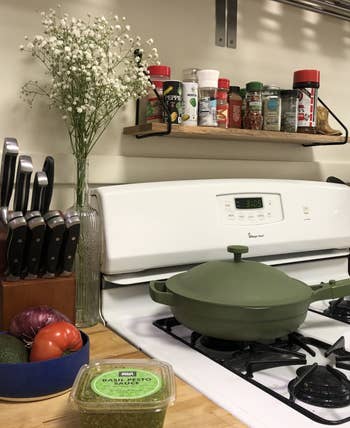 BuzzFeed Editor shows the green pan on their stove