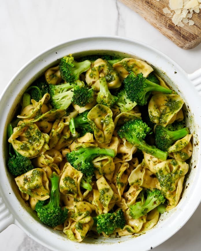 One Pot Pesto Tortellini With Broccoli