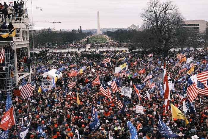 A huge crowd of rioters