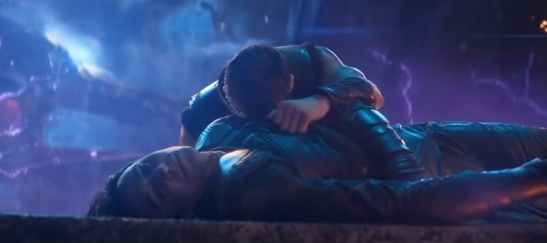 Thor lying over Loki&#x27;s dead body in the ruined &quot;Statesman&quot; in &quot;Avengers: Infinity War&quot;
