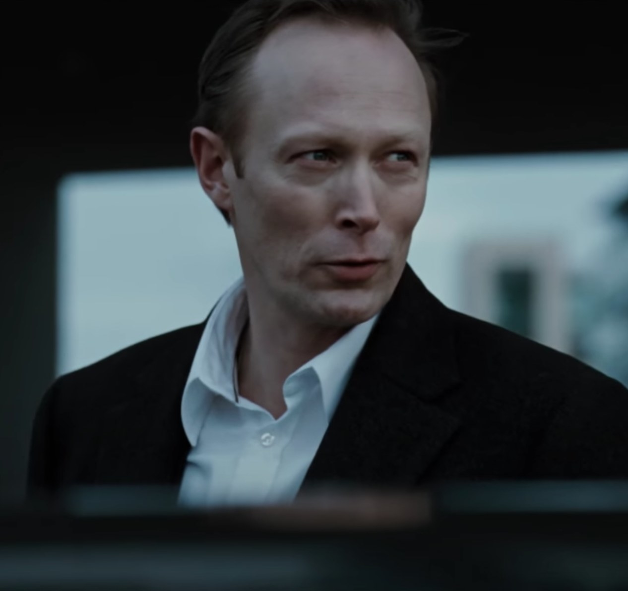 Lars Mikkelsen as Martin Vinge in the 2009 trailer for &quot;Headhunter&quot;