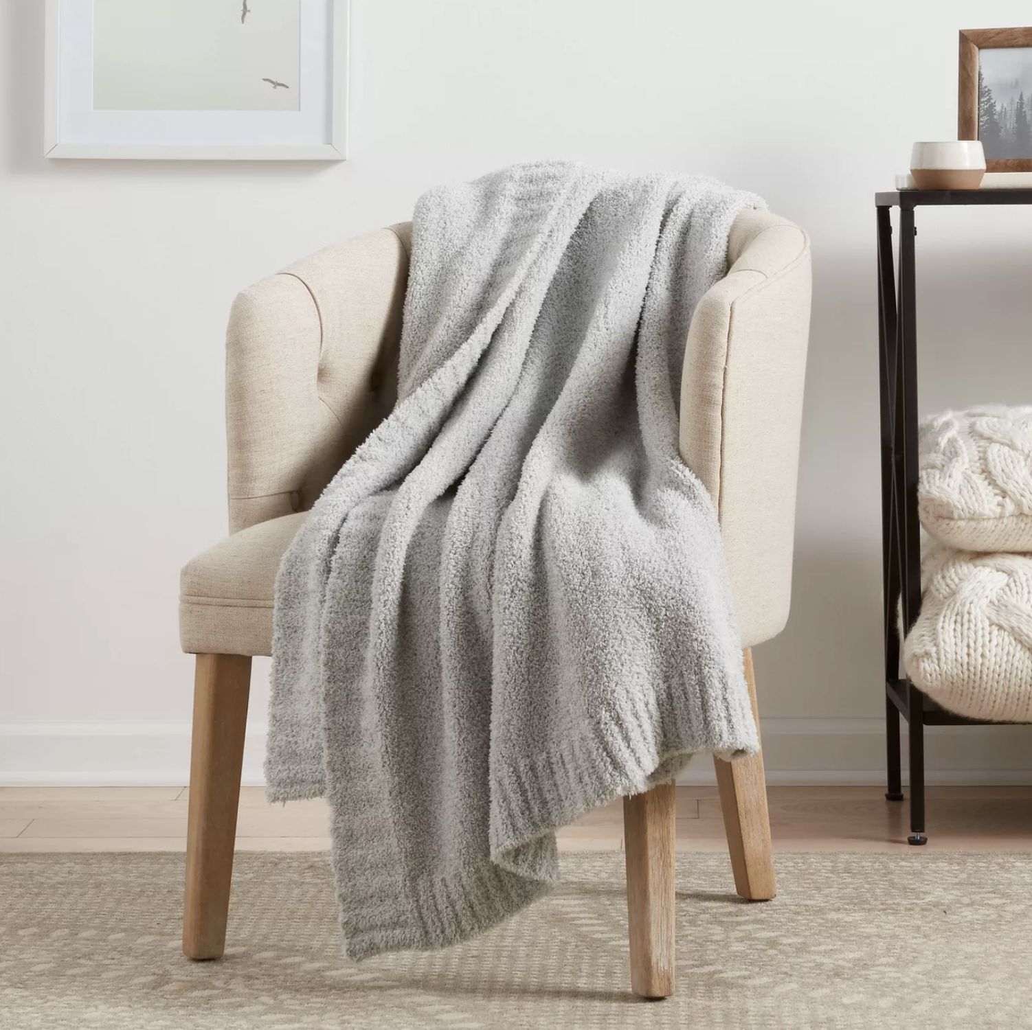 the cozy knit throw in gray