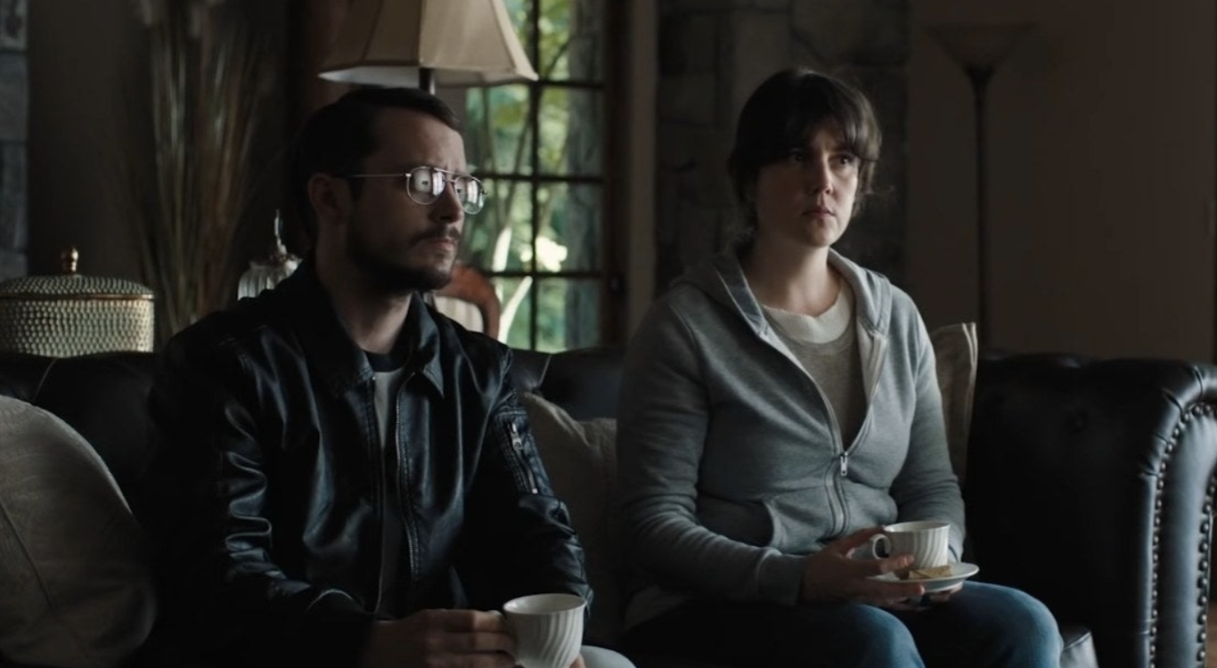 (L-R) Elijah Woods and Melanie Lynskey in &quot;I Don&#x27;t Feel at Home in This World Anymore&quot;
