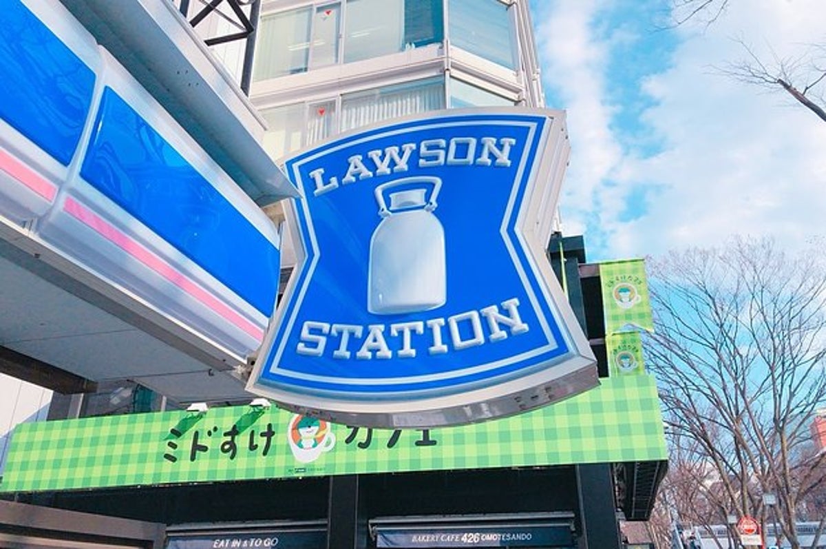 ローソンの いちごパンケーキ 食べ終わるのがもったいないくらい美味しかった