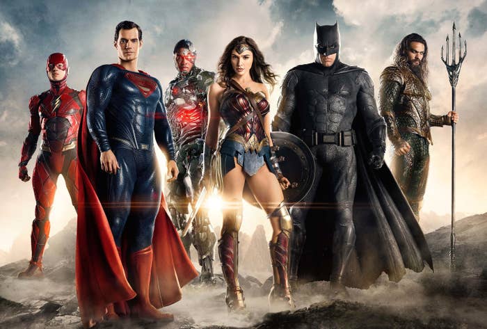 The Flash, Superman, Cyborg, Wonder Woman, Batman, and Aquaman standing in formation