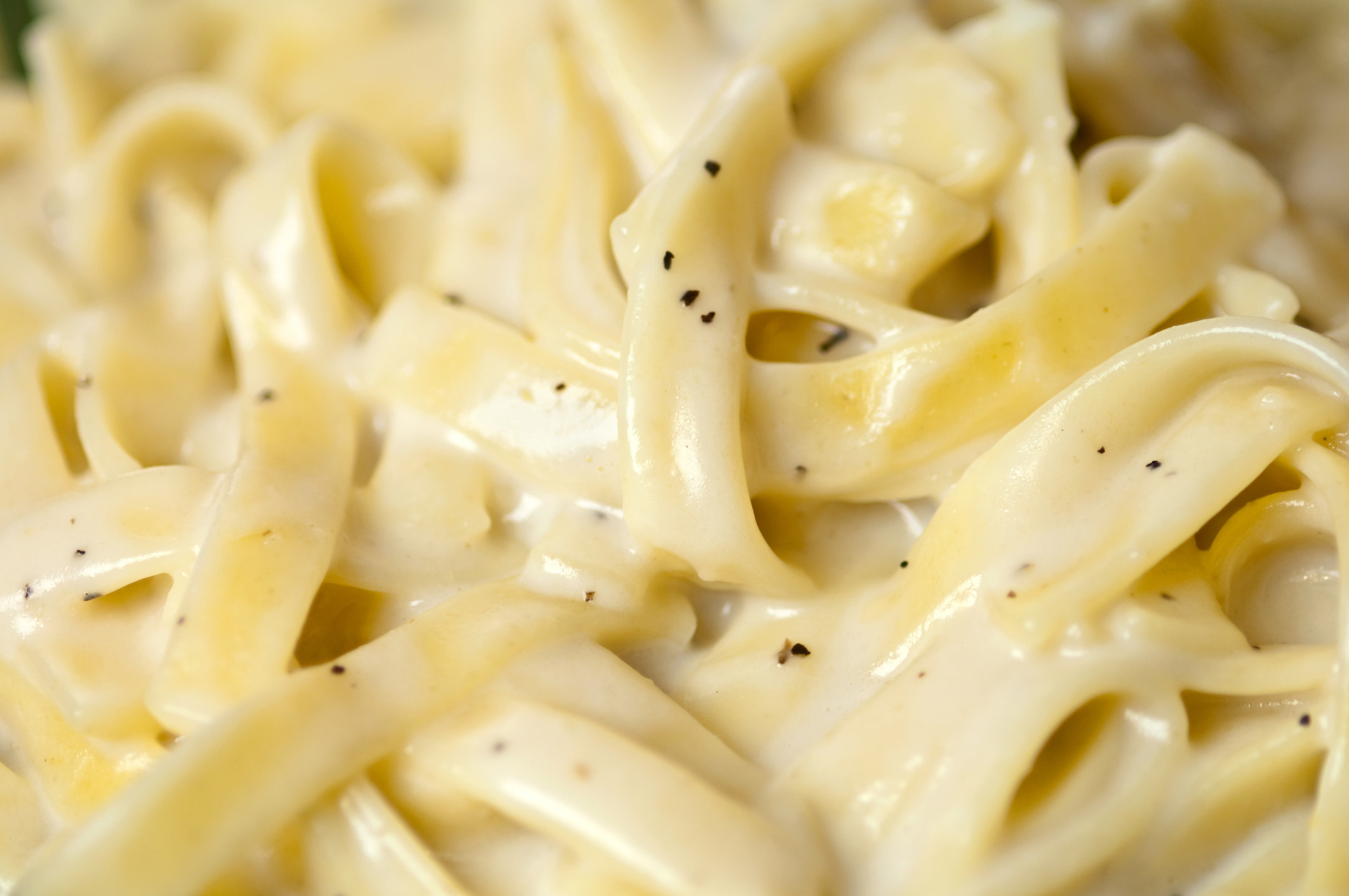 A close-up of fettucini alfredo.