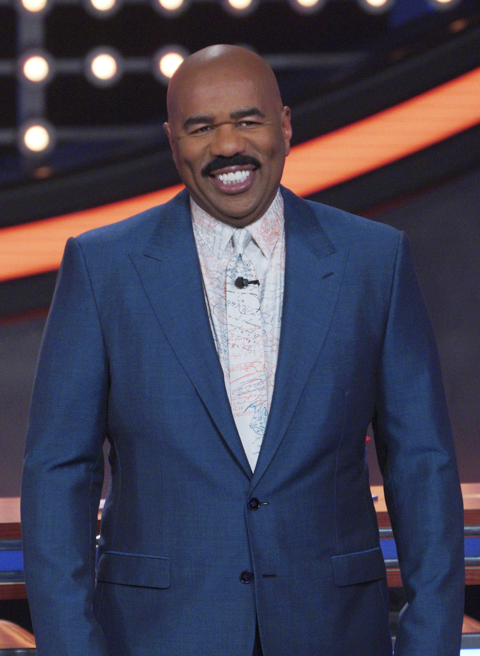 Harvey hosting "Celebrity Family Feud" in 2020