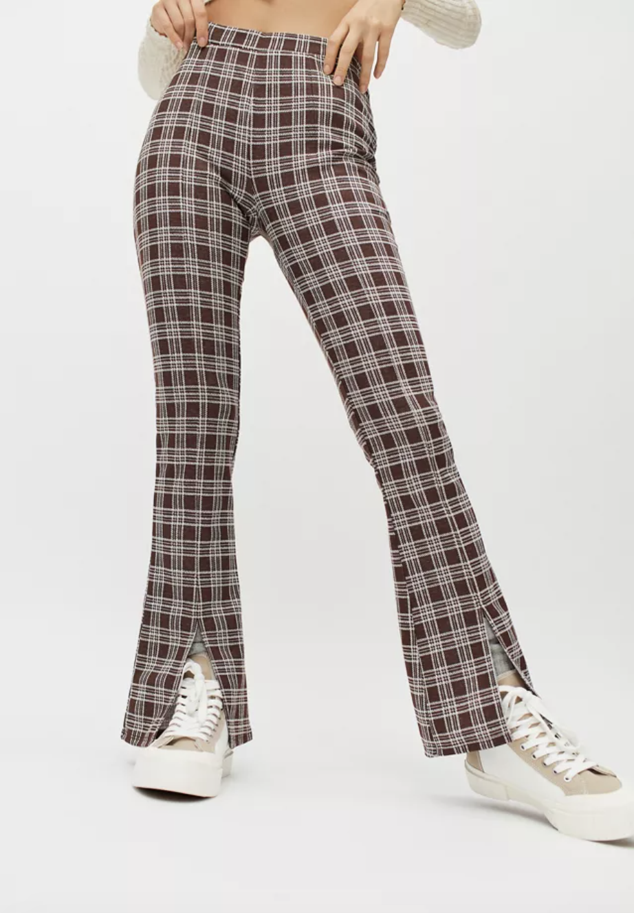 27 Best Plaid Pants You'll Want To Wear 