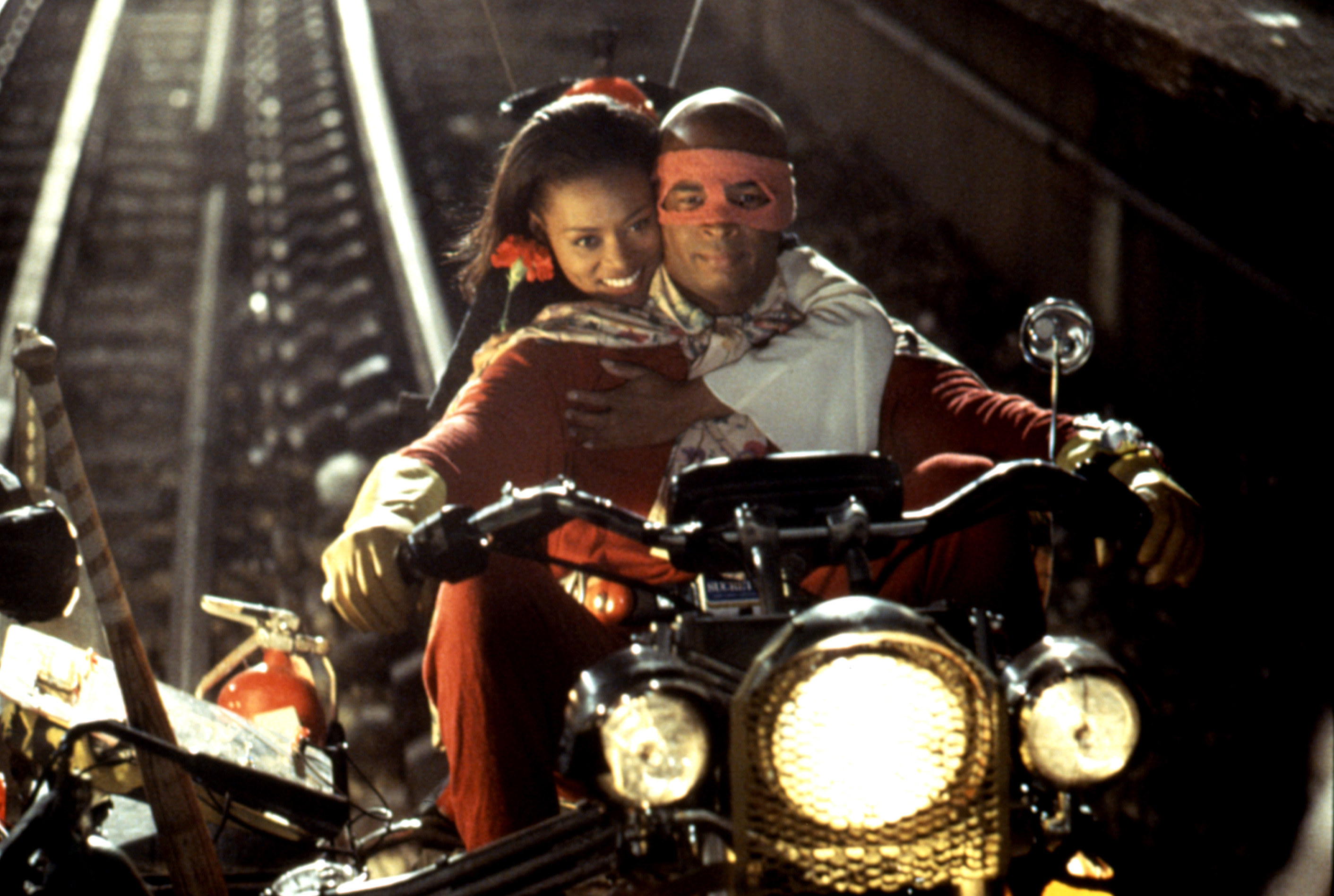 Robin Givens and Damon Wayans in “Blankman”