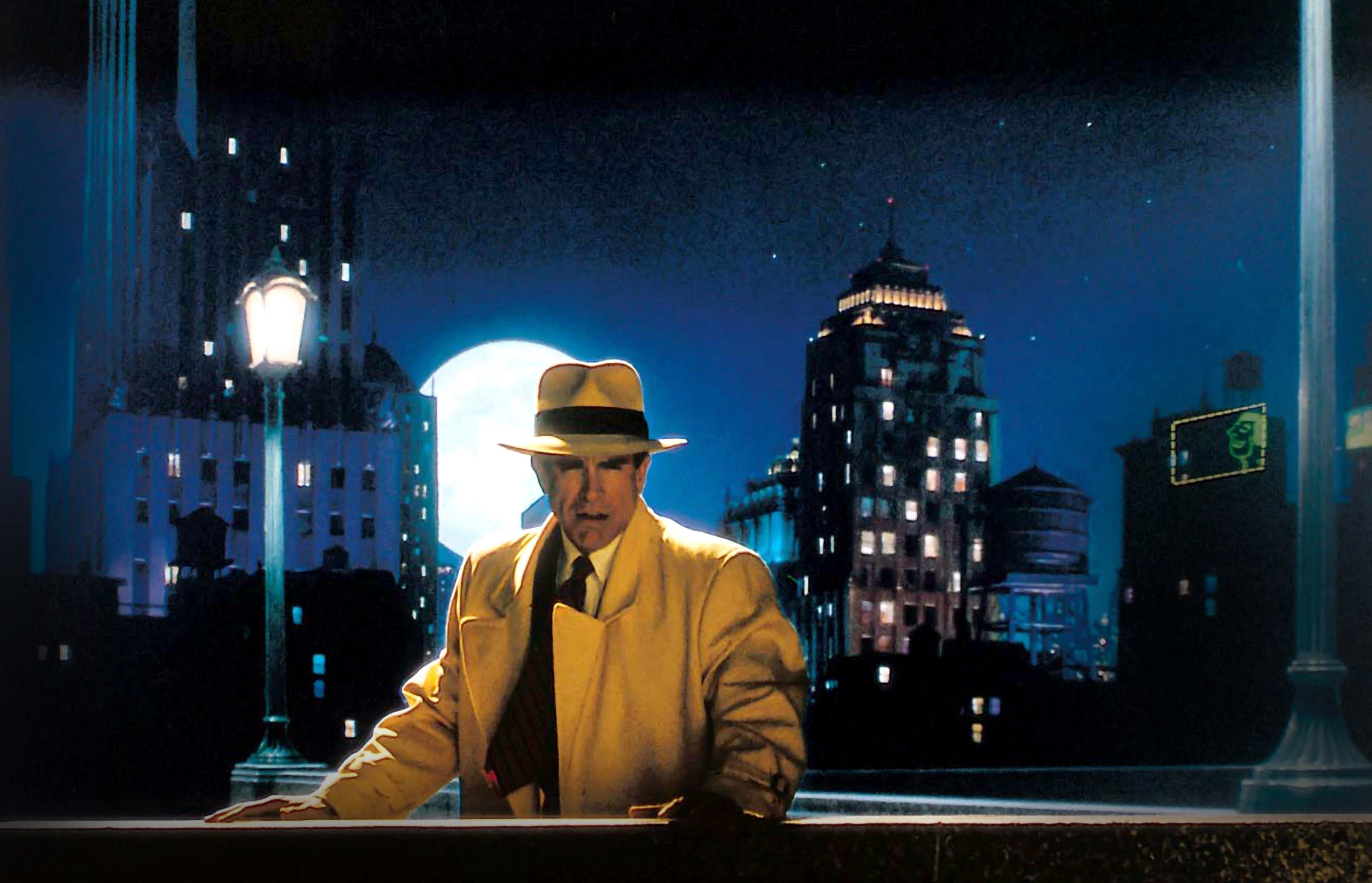 Warren Beatty in “Dick Tracy”
