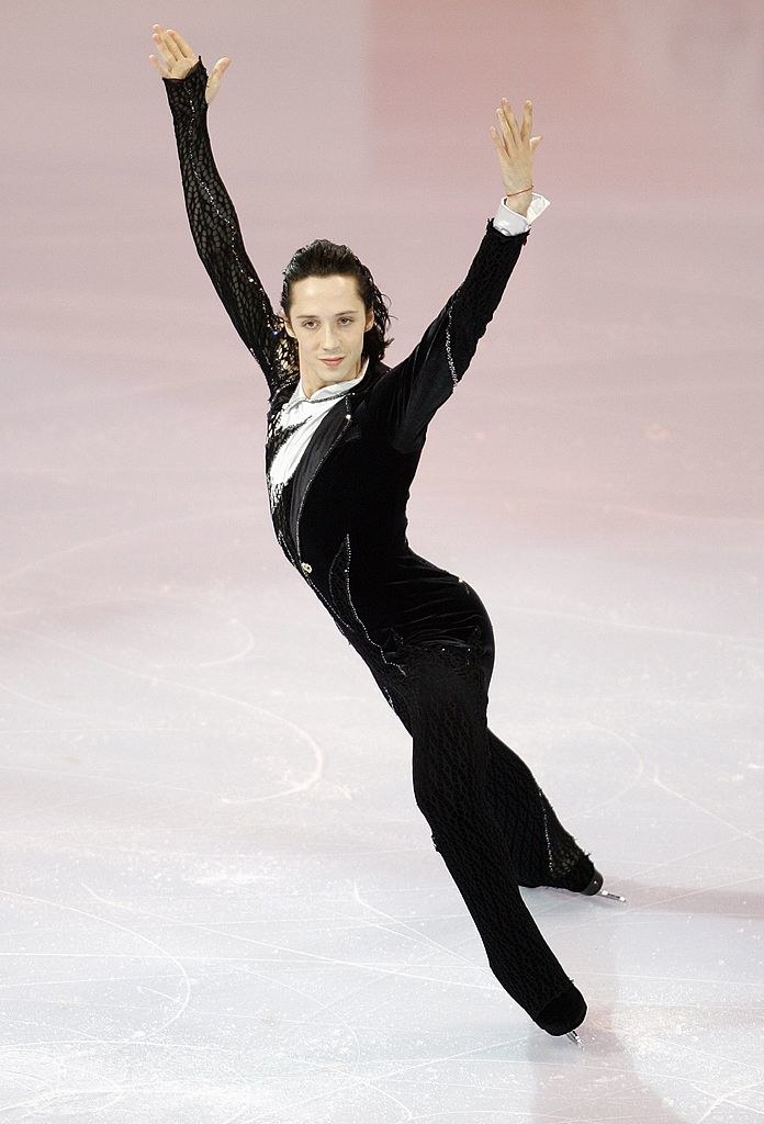 johnny performing at the 2006 games