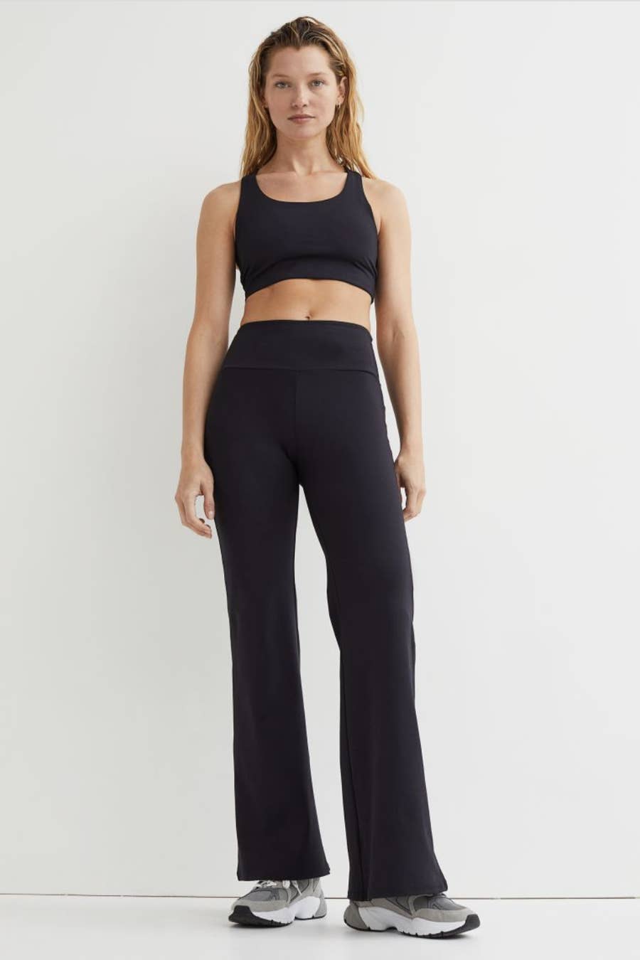 Where to Buy Cheap Workout Clothes That Look Good and Actually Last The  Real Deal by RetailMeNot
