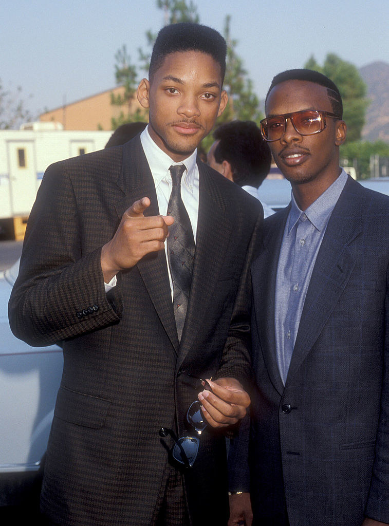 Will is wearing a suit with DJ Jazzy Jeff at the &#x27;98 VMAs
