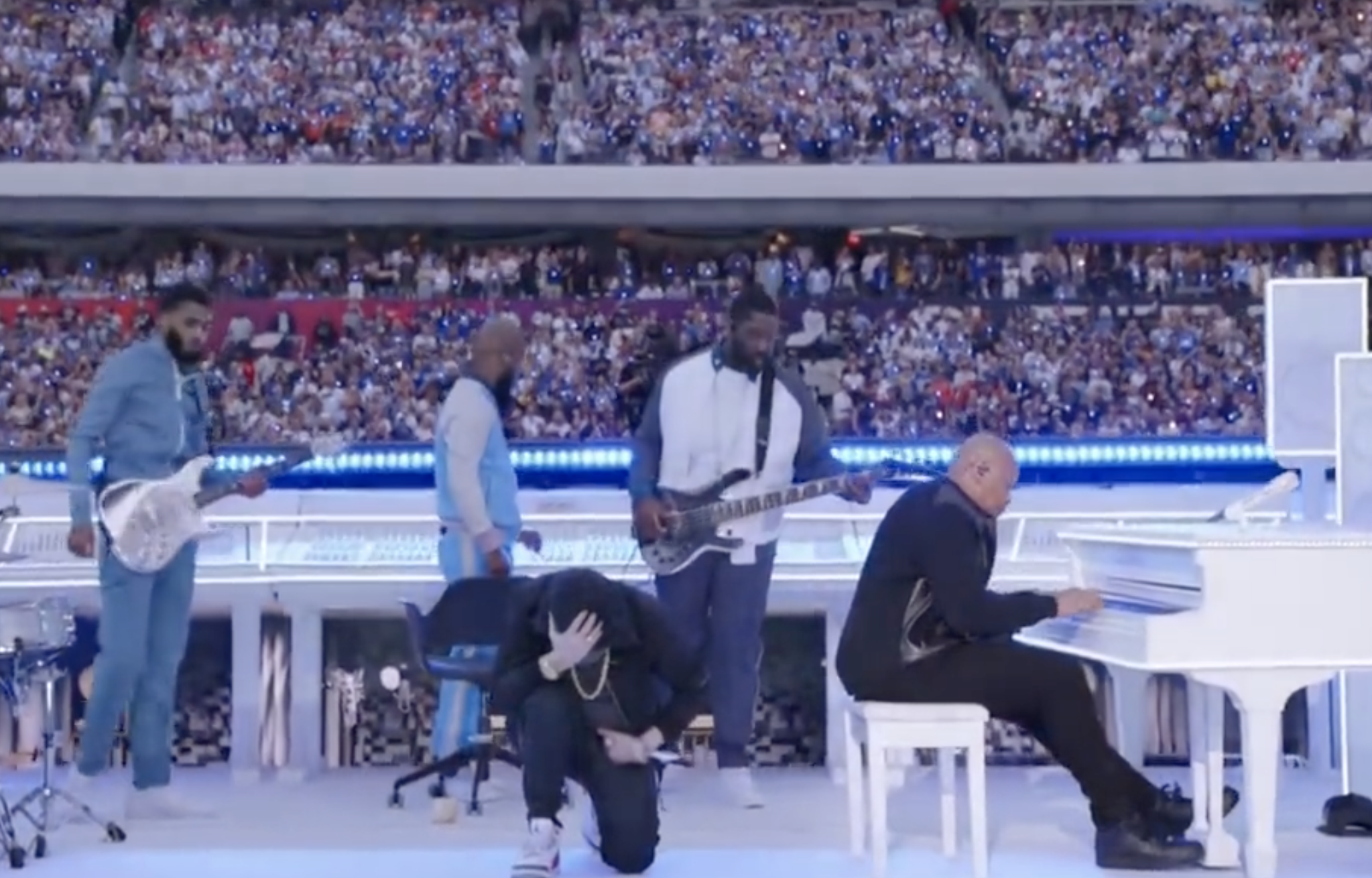2022 Super Bowl Halftime Show: 12 Minutes That Made Hip- Hop History –  Billboard